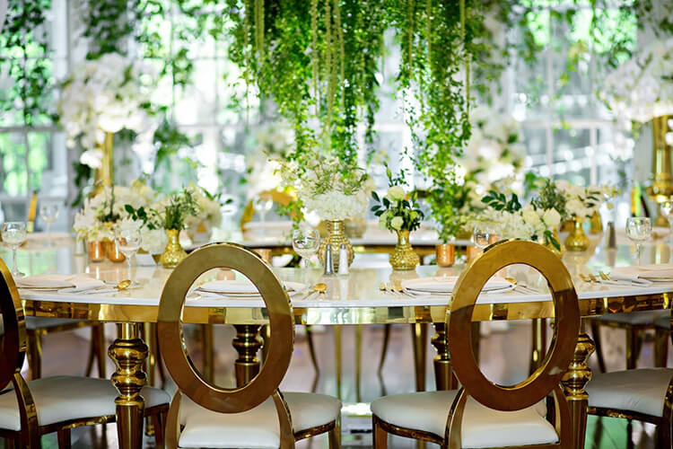 Stainless steel tables with all kinds of stainless steel chairs