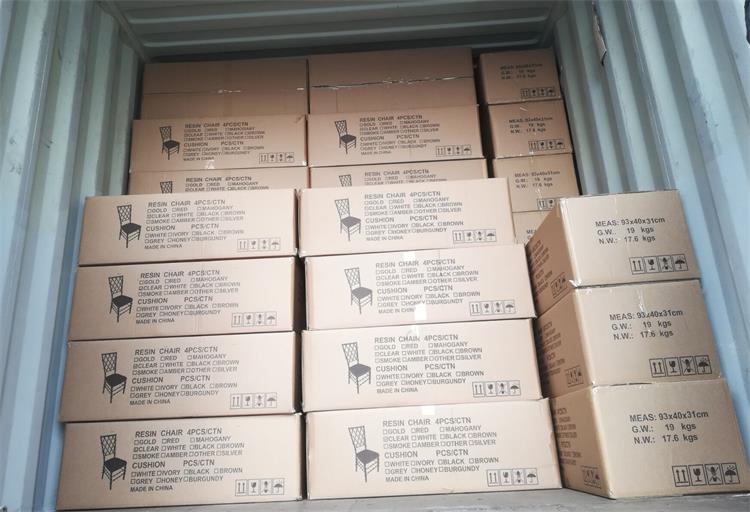 loading of resin diamond chairs