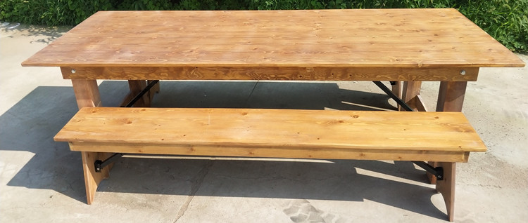 round farmhouse table and chairs